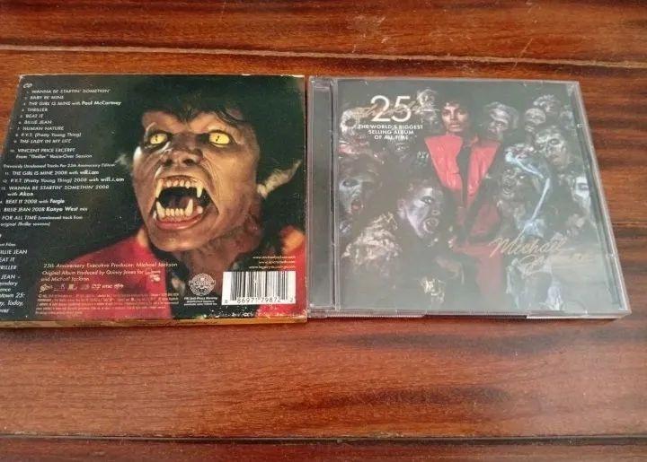 Cd e dvd Michael Jackson comemorativo 25 anos de Thriller  - Foto 2