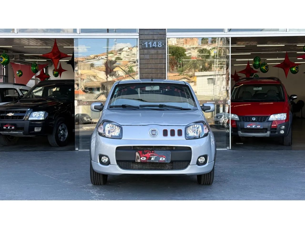 Fiat Uno Sporting 1.4 EVO Fire Flex 8V 4P 2012 - Foto 2