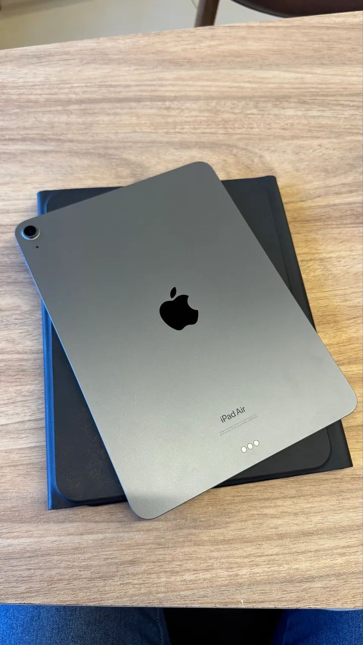 iPad AIR M1 256GB + Apple Pencil + Teclado - Celulares e
