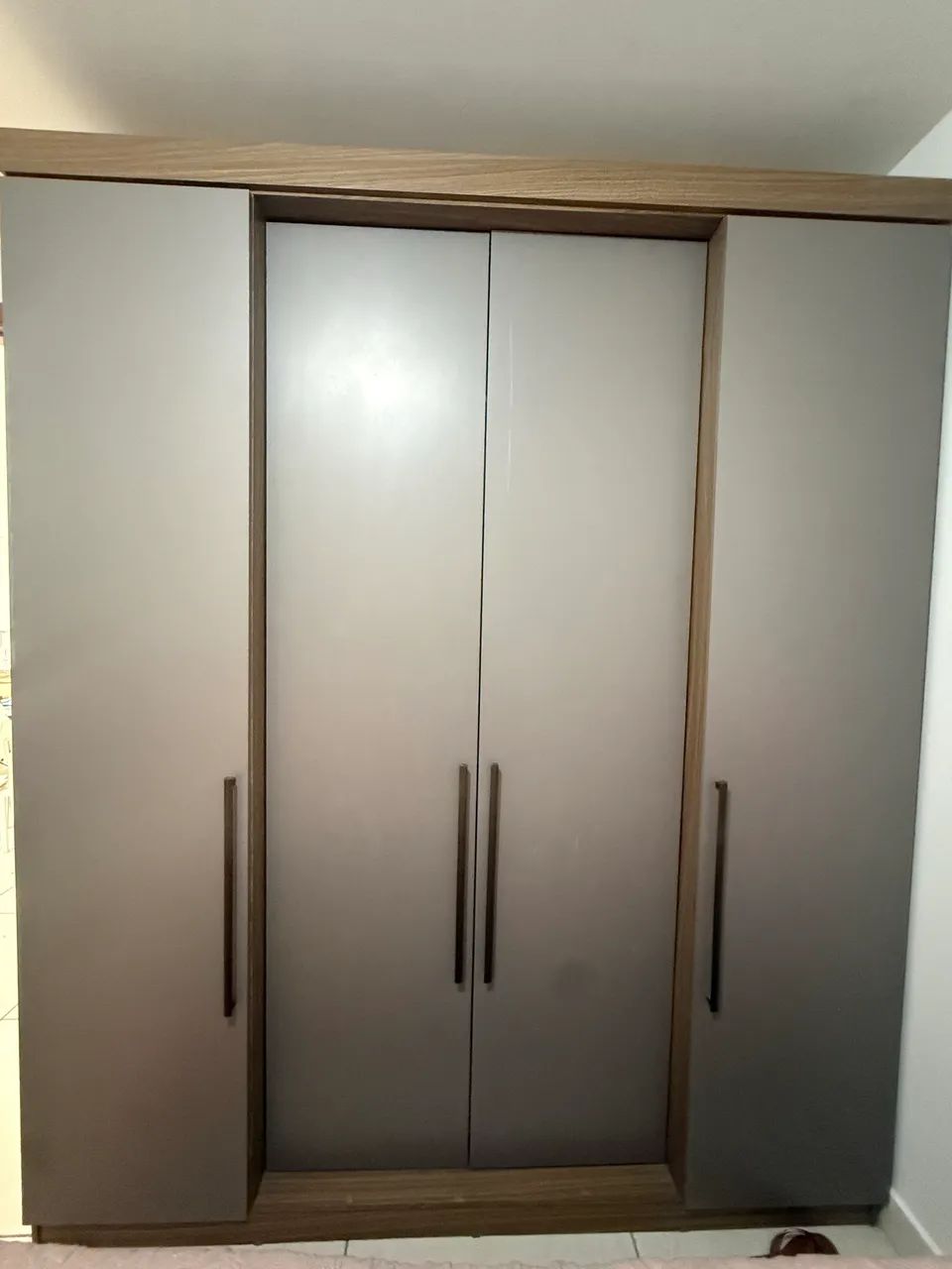 Guarda roupa em excelente estado 