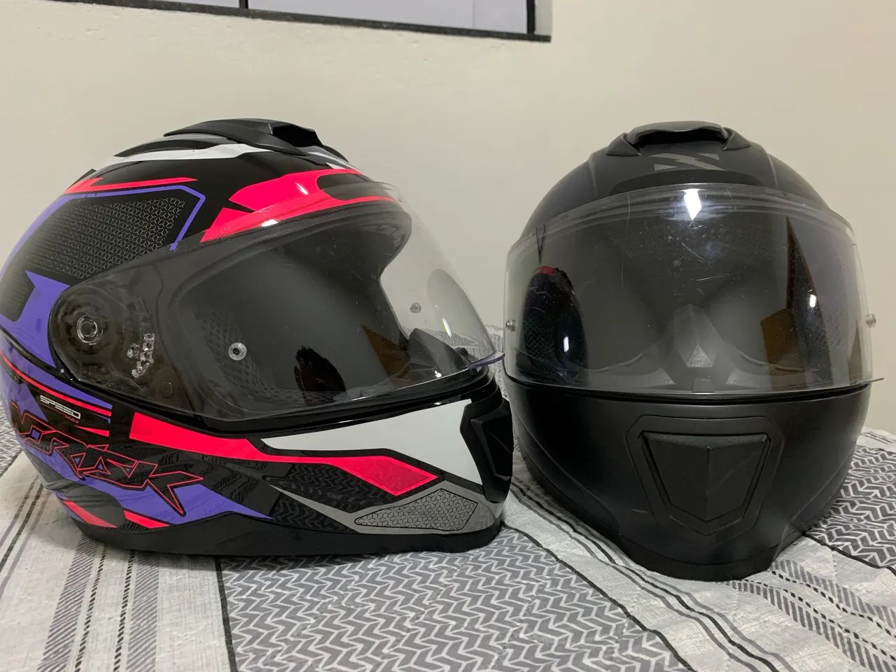 2 capacetes Norisk