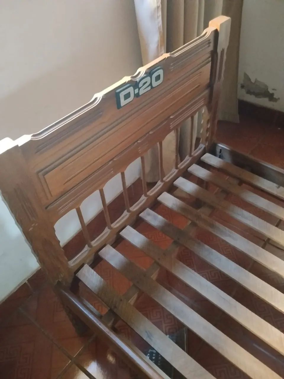 Cama de solteiro em madeira maciça - Foto 2