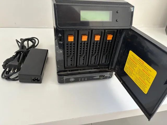 Seagate NAS Black Armor 400 - Foto 2