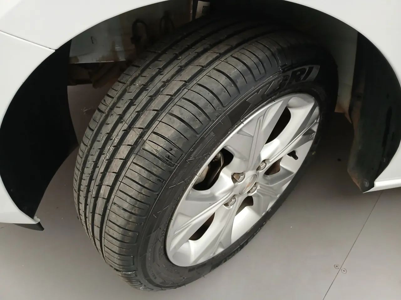 Chevrolet Onix Hatch LTZ 1.0 12V TB Flex Aut. 5P 2025 - Foto 11