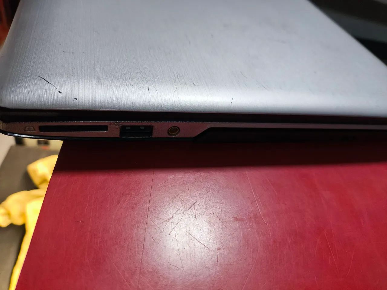 Core i3, HD 500GB, 8GBRAM, tela 14.0 touch, garantia 3 meses. Loja