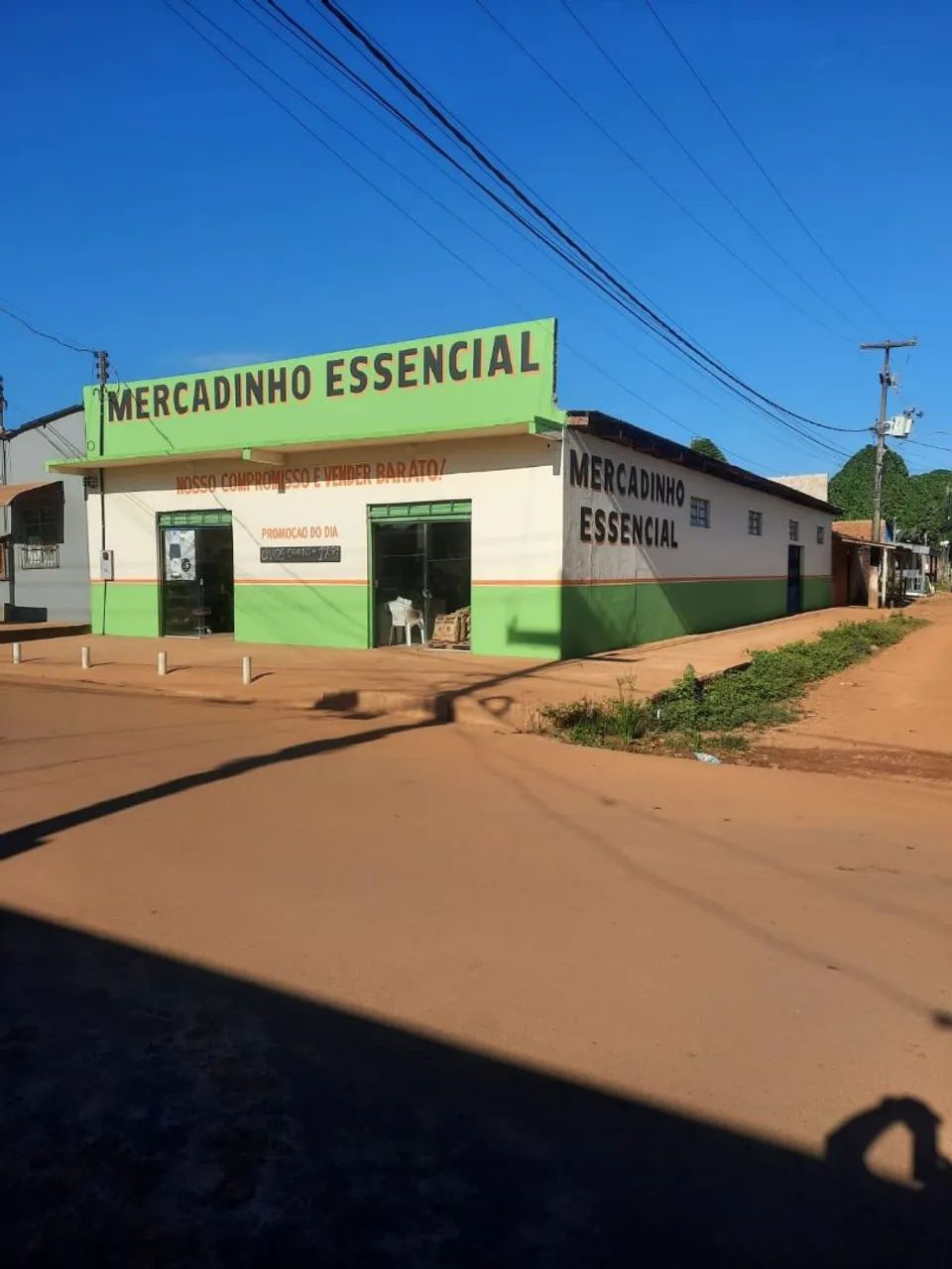Ponto comercial com mercadorias