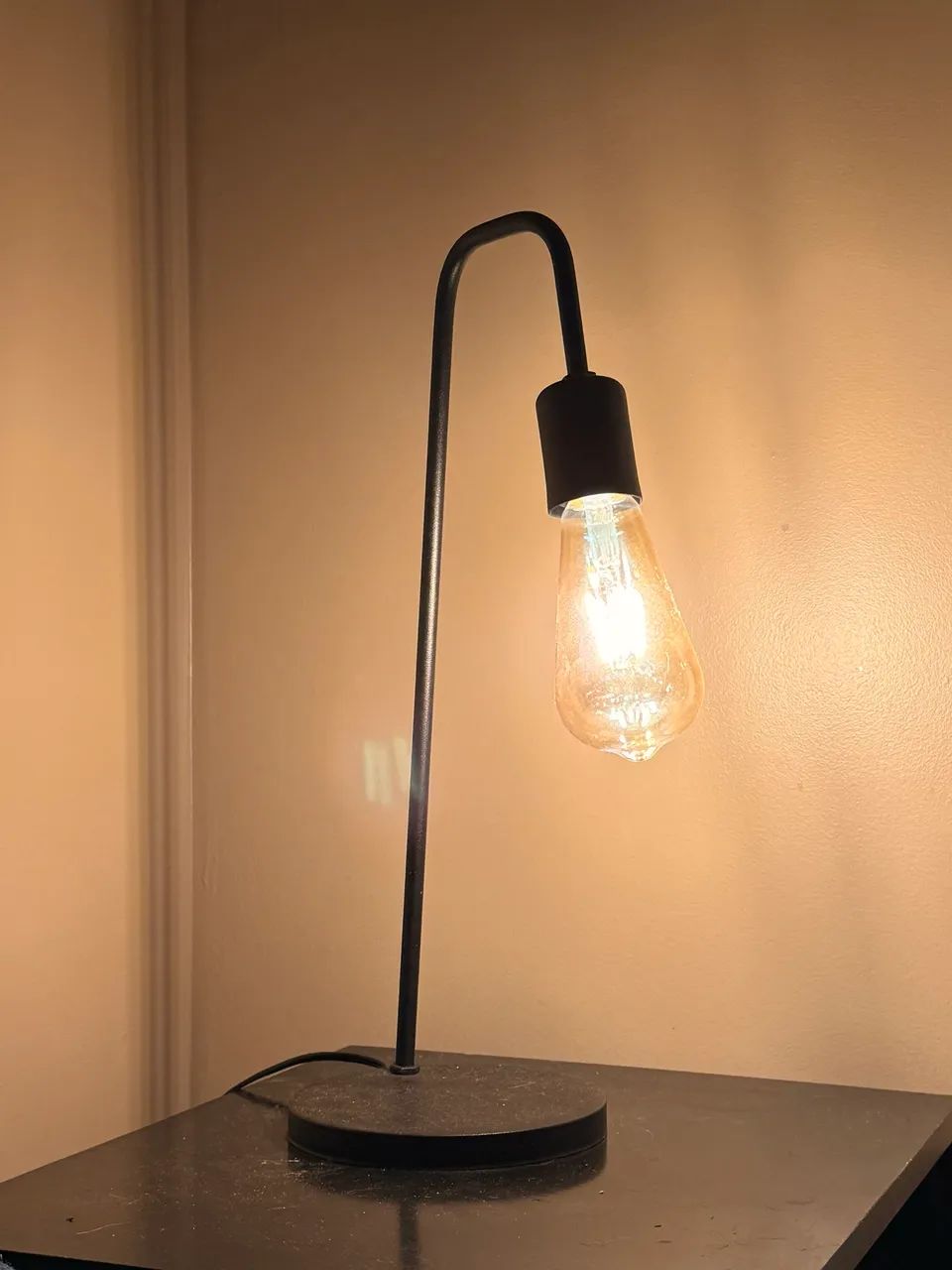 luminária de mesa / abajur preto moderno 