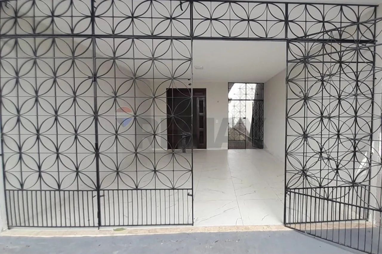 Casa no Jóquei Clube: Espaço e Conforto Imperdíveis! - Foto 4