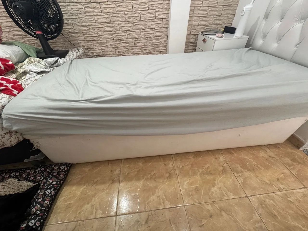 Cama Box Solteiro Branca com Cabeceira e Colchão 