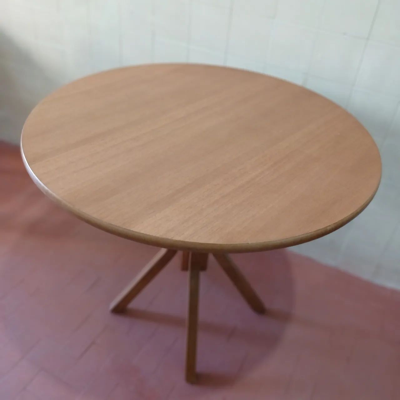 Conjunto Mesa com 4 cadeiras  - Foto 5