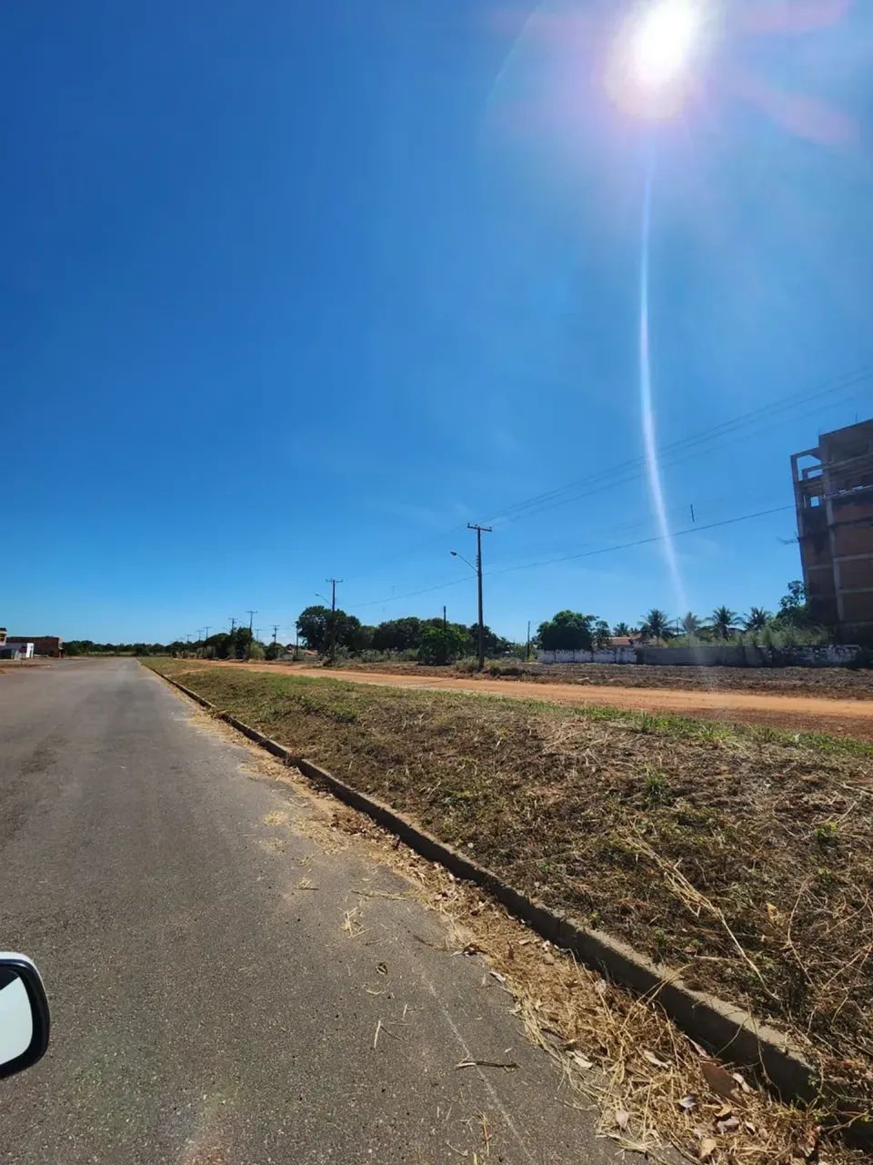 Vende-se Lote Comercial AV LO 27 em Palmas - To