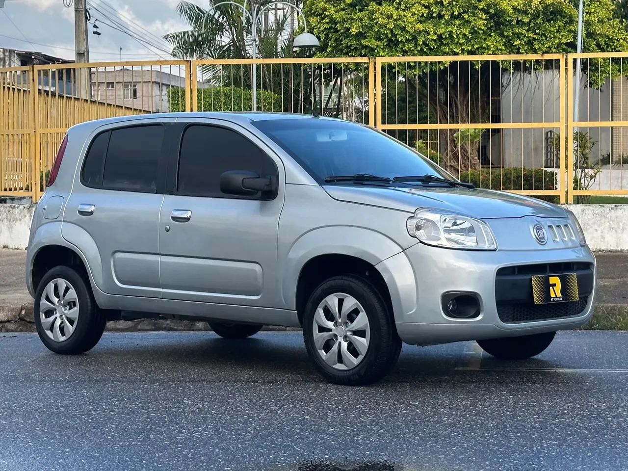 Fiat Uno Vivace Celeb. 1.0 EVO F.flex 8V 5P 2012