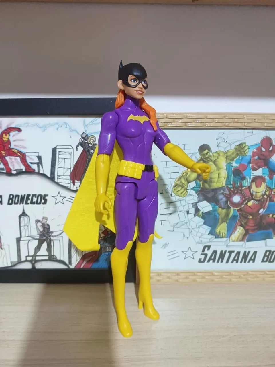Batgirl 30cm original marca Hasbro  - Foto 2
