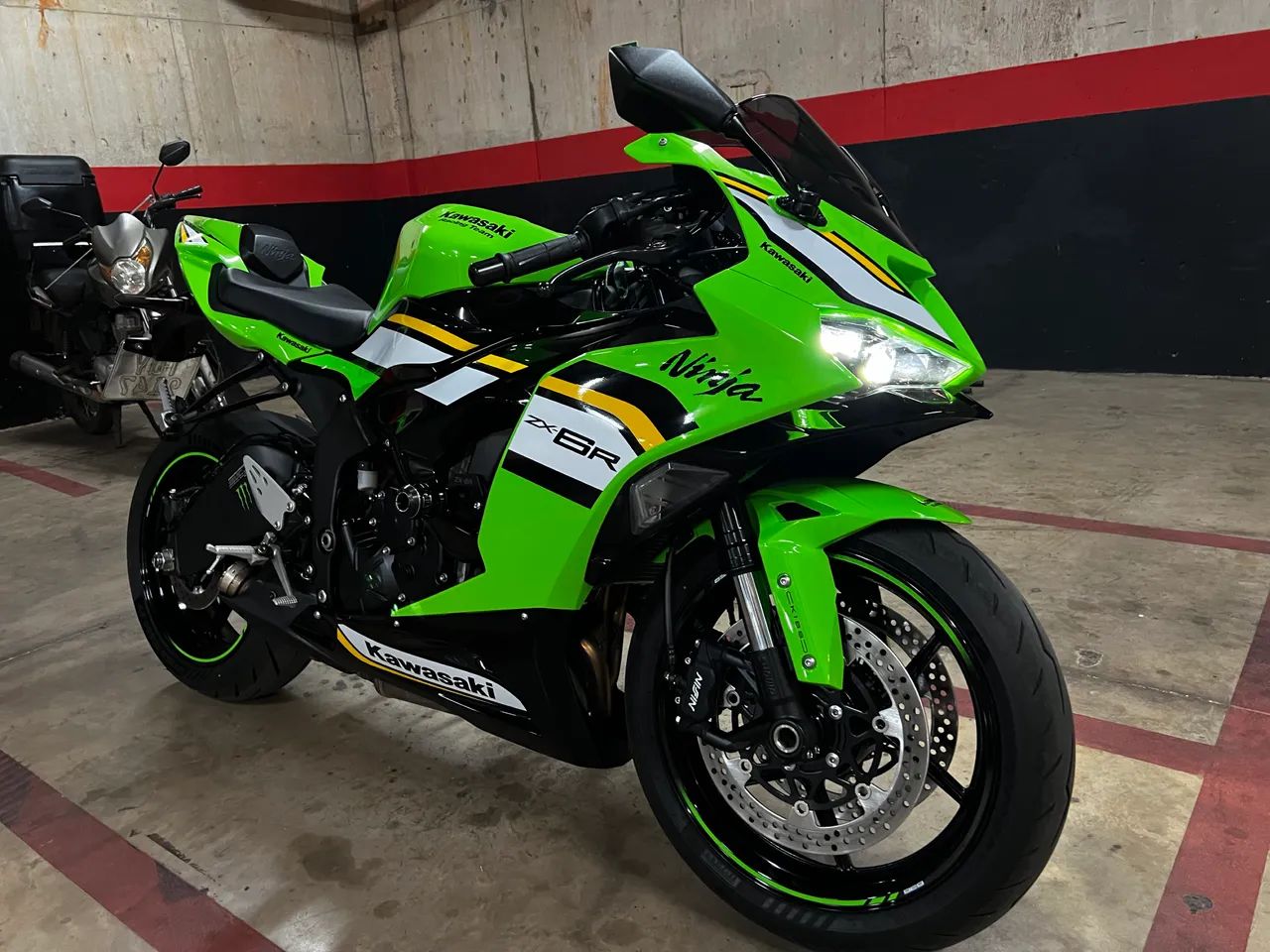 Kawasaki Zx-6r 636cc 2025 - 1479055601 | OLX