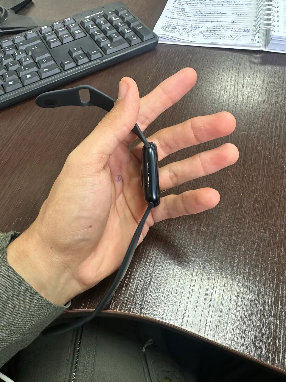 Apple Watch SE 2nd Gen 44MM  - Foto 4