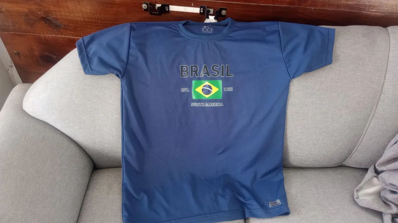 Camisas e bonés do Brasil . - Foto 2