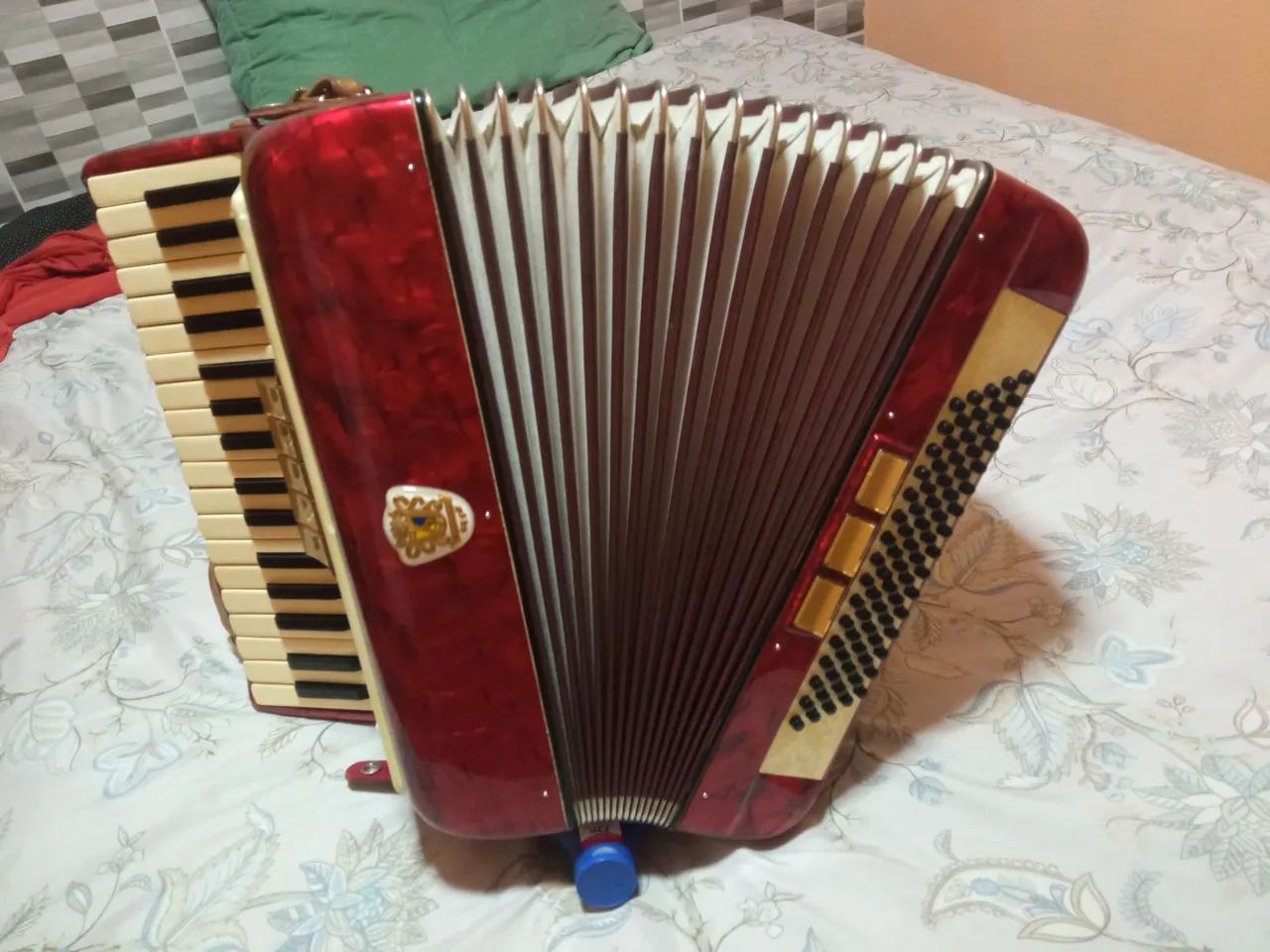 Desapego desta acordeon bem conservada  - Foto 2