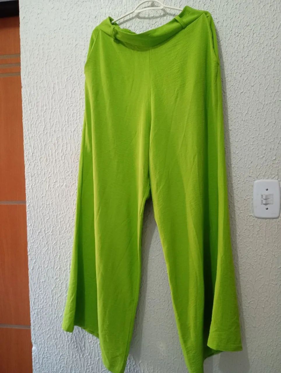 Vendo lindas roupas tamanho G - Foto 4