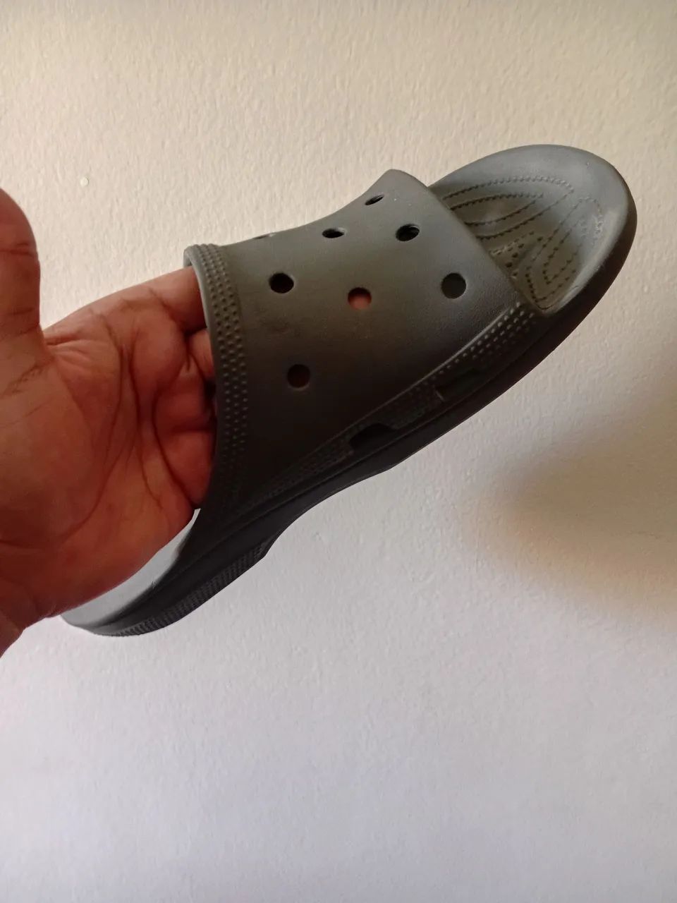 Crocs original número 44 - Foto 4