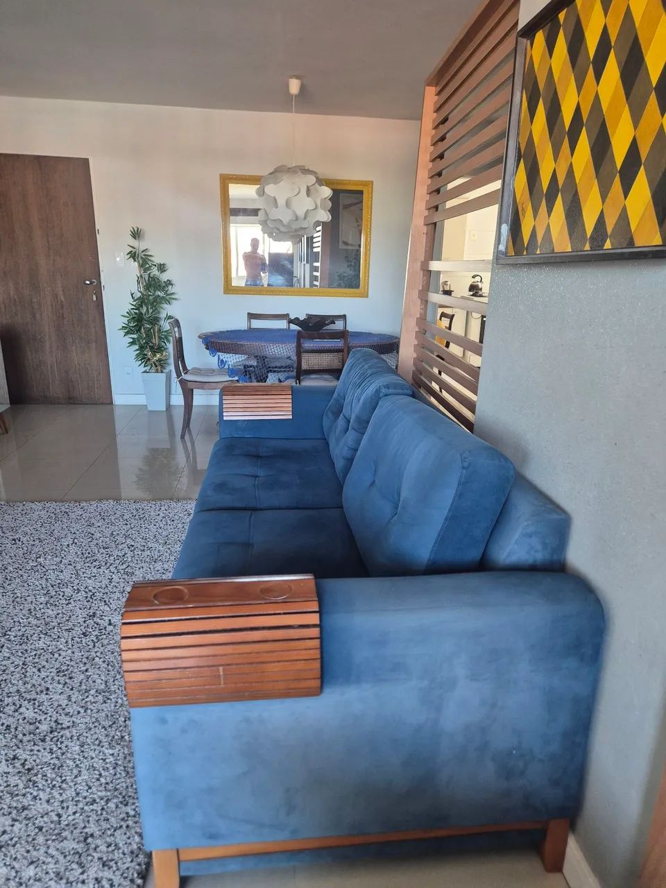 Vendo lindo sofá  cor azul espumas ortopédica  designer  moderno e excelente  qualidade  - Foto 4