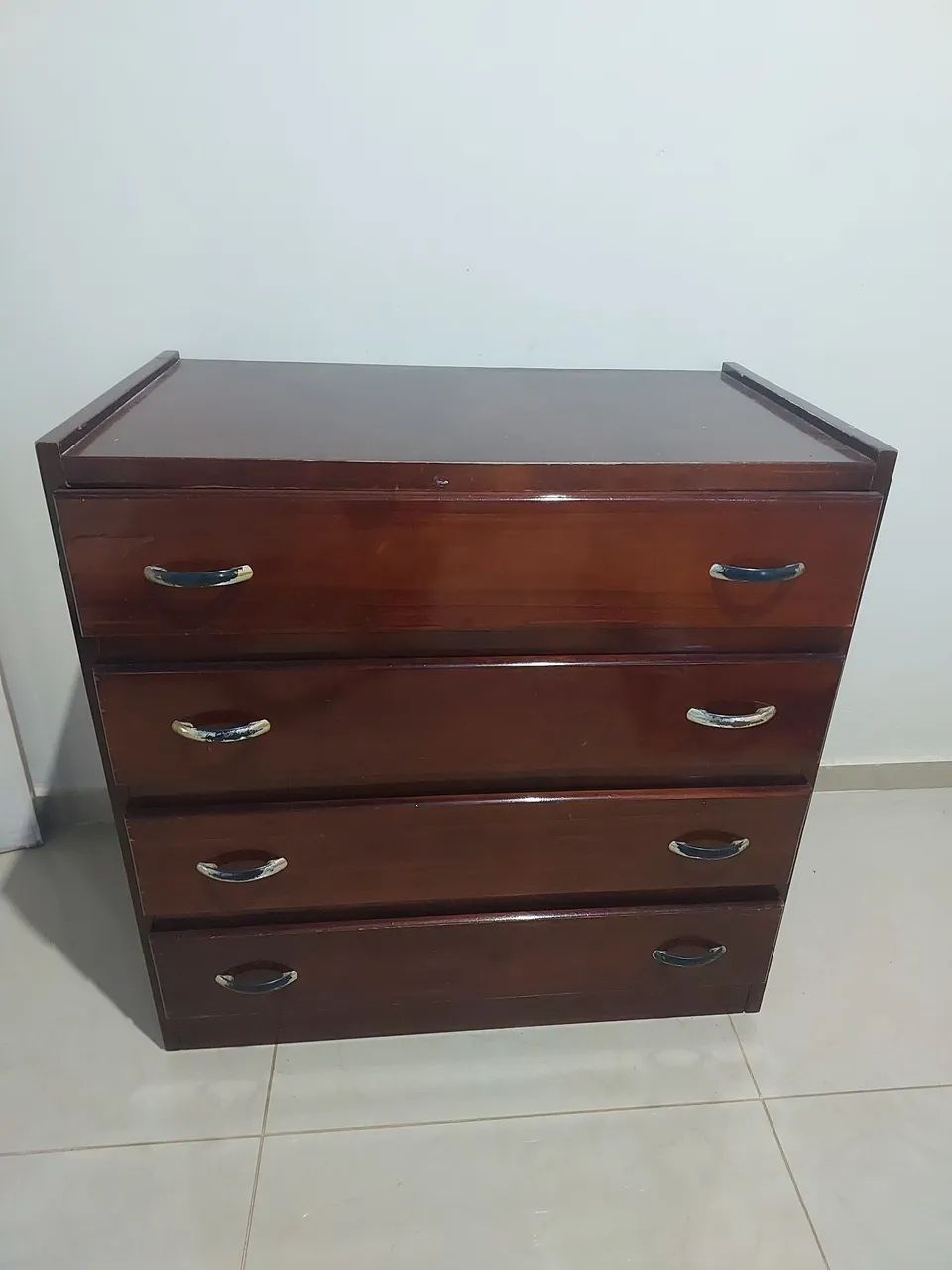 Cômoda e criados mudo