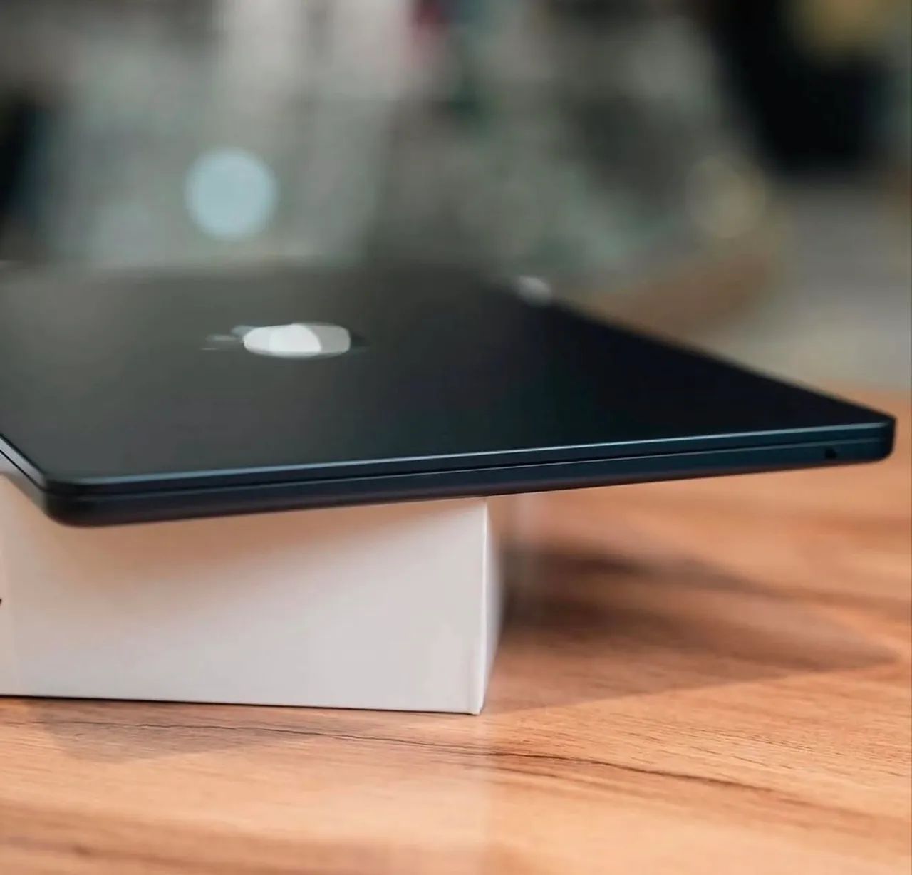 MacBook Air M5 16/512GB 13 - inch Midnighit - Notebooks - São