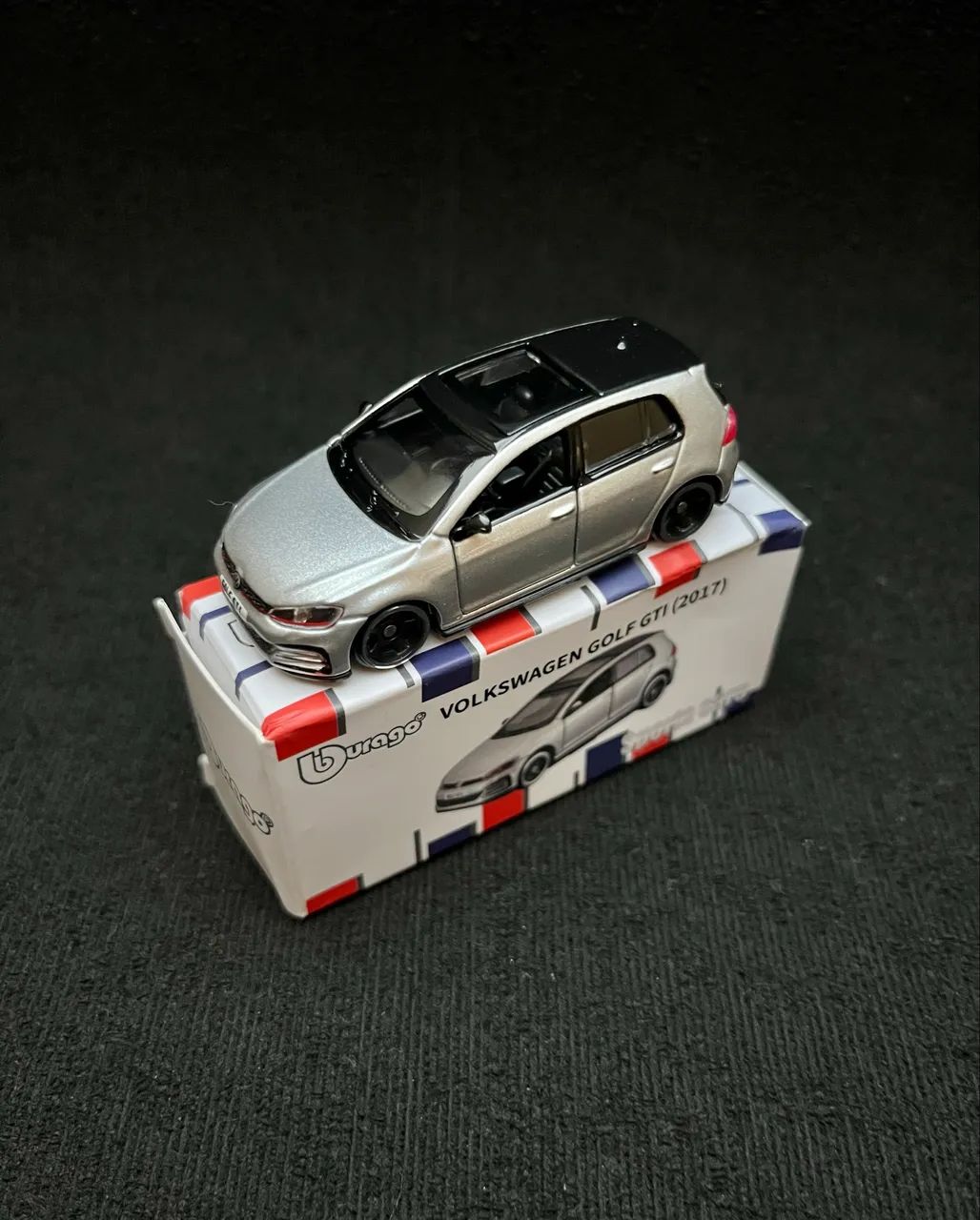 Volkswagen Golf GTI 2017 - Bburago