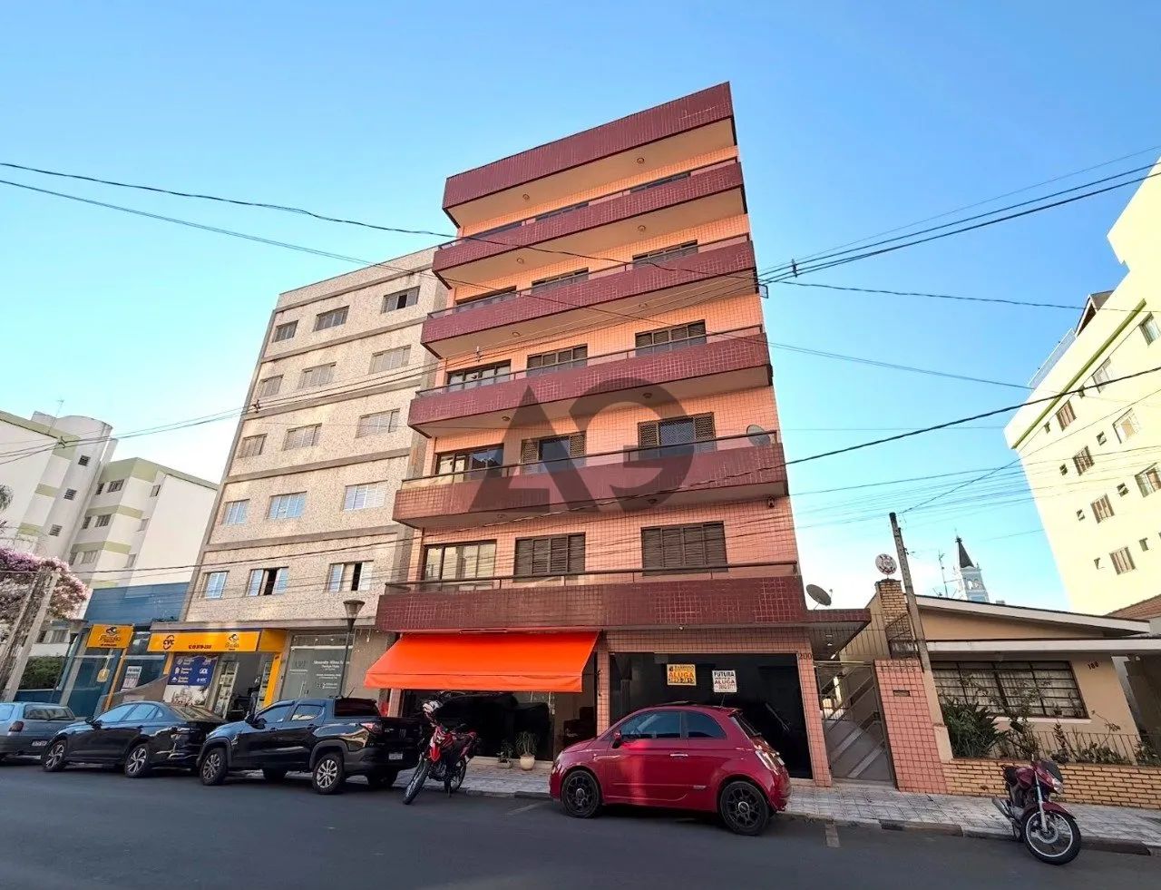 Apartamento | 2 Dormitórios | 1 Suíte | Central | em Serra Negra-SP