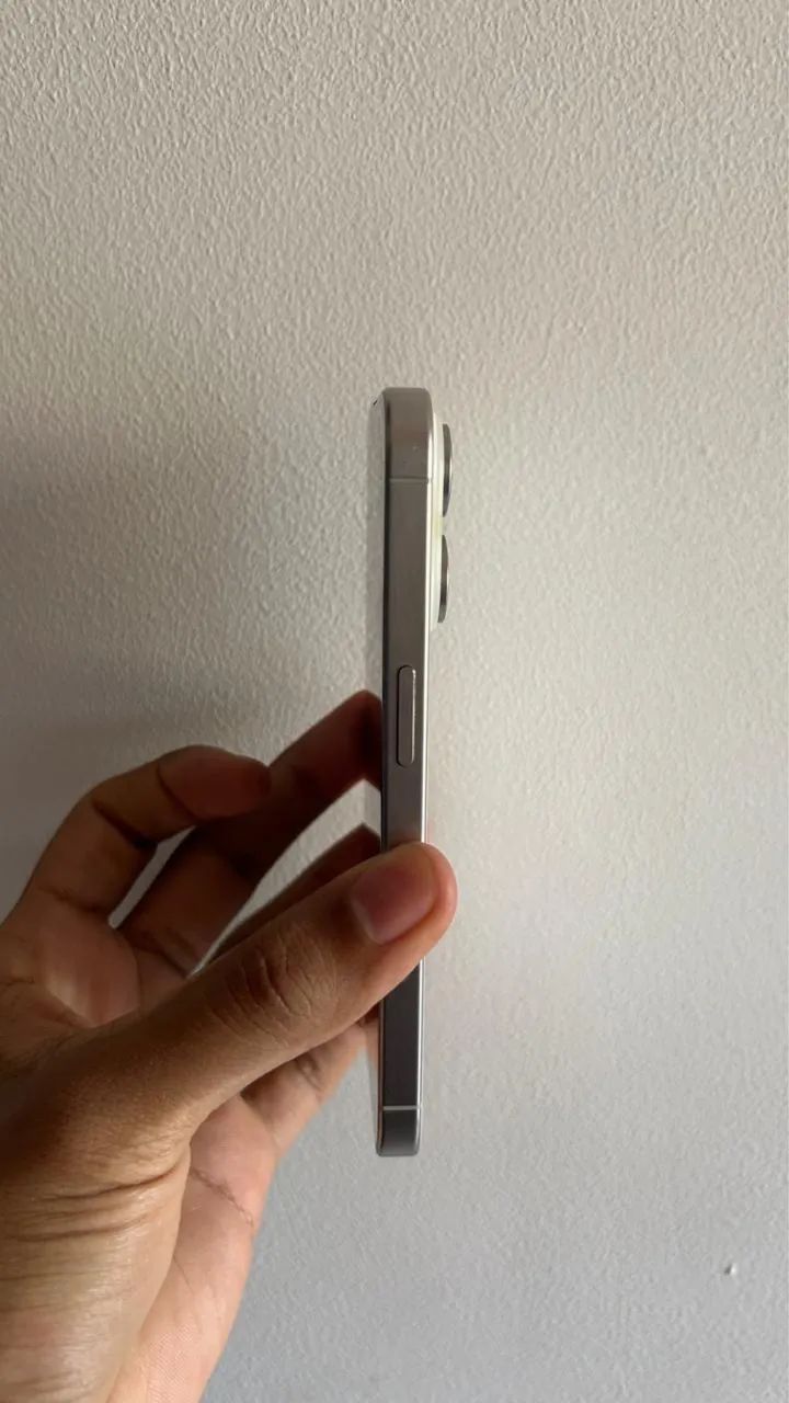 iPhone 15 pro - Foto 5