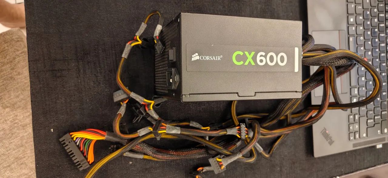Fonte Corsair CX600 600W 80 Plus Bronze - Usada - Foto 2
