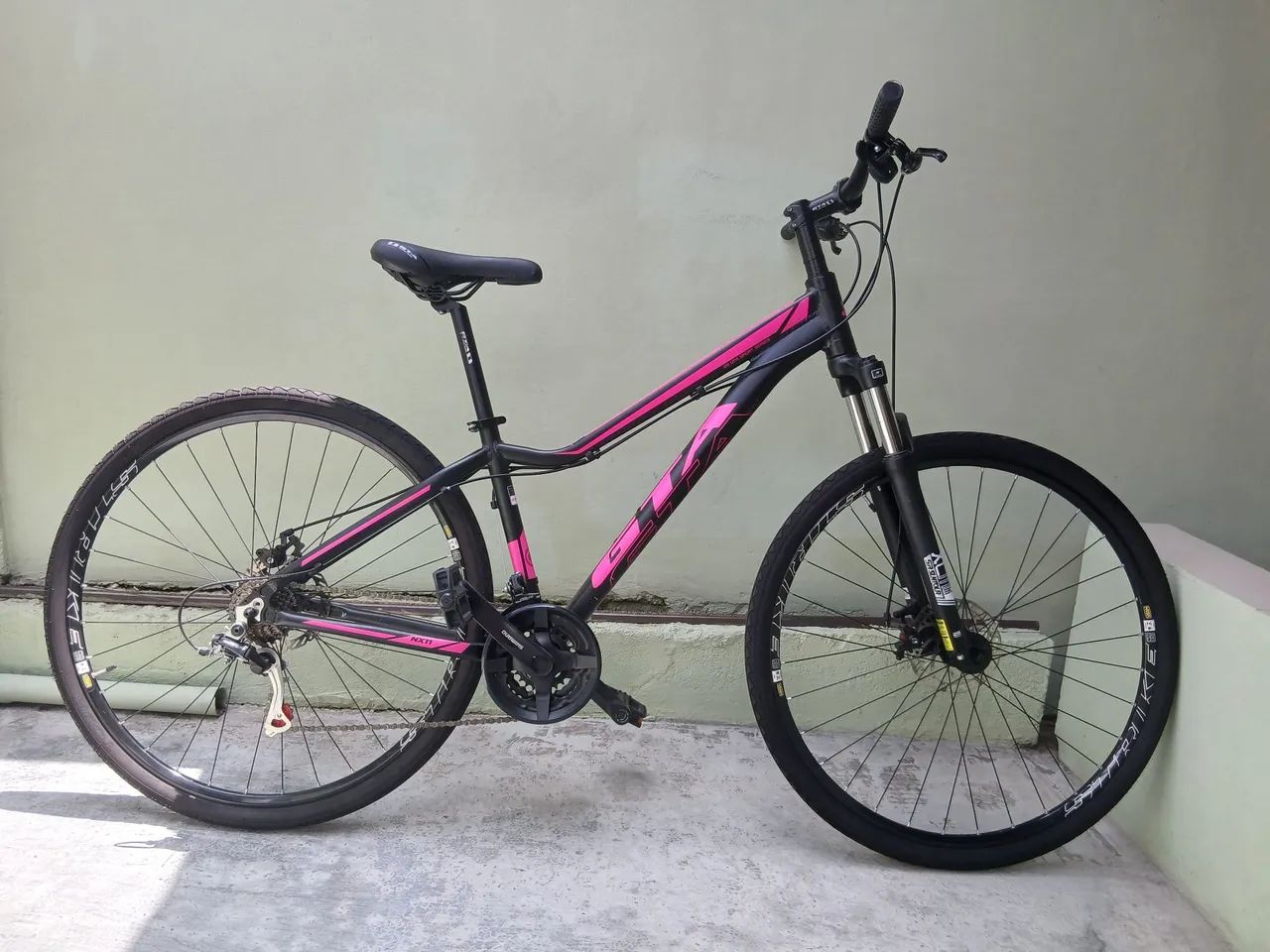 Bicicleta aro 29 praticamente nova 
