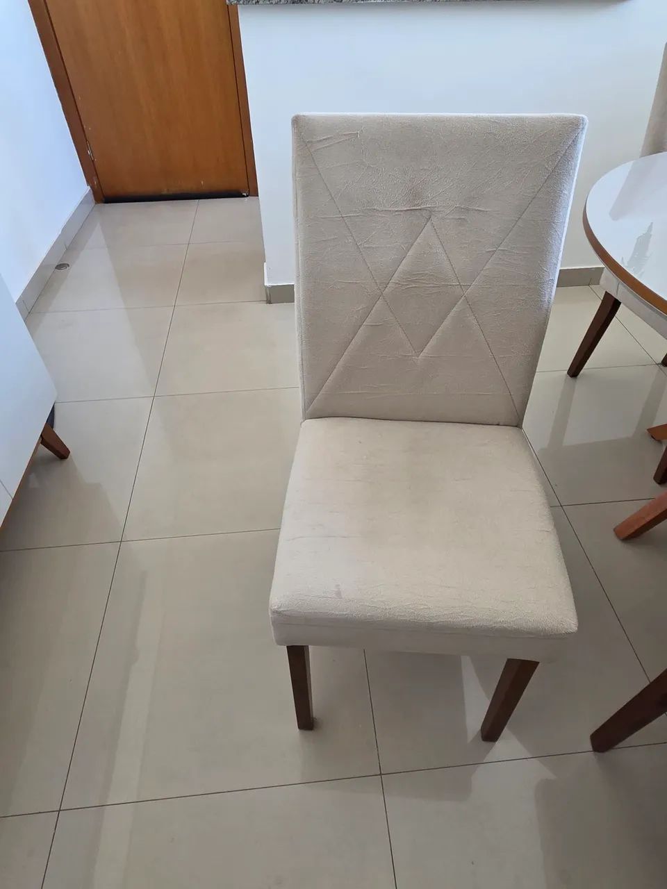 Cadeira de jantar 150.00 cada
