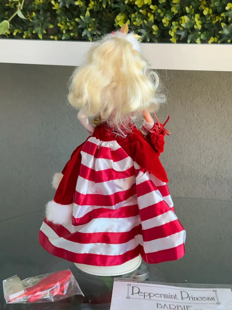 Boneca Barbie collector peppermint princess  - Foto 4