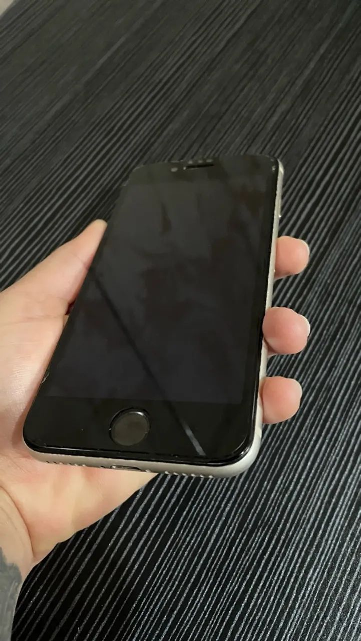 iPhone SE 2022 geração 3 - Foto 5