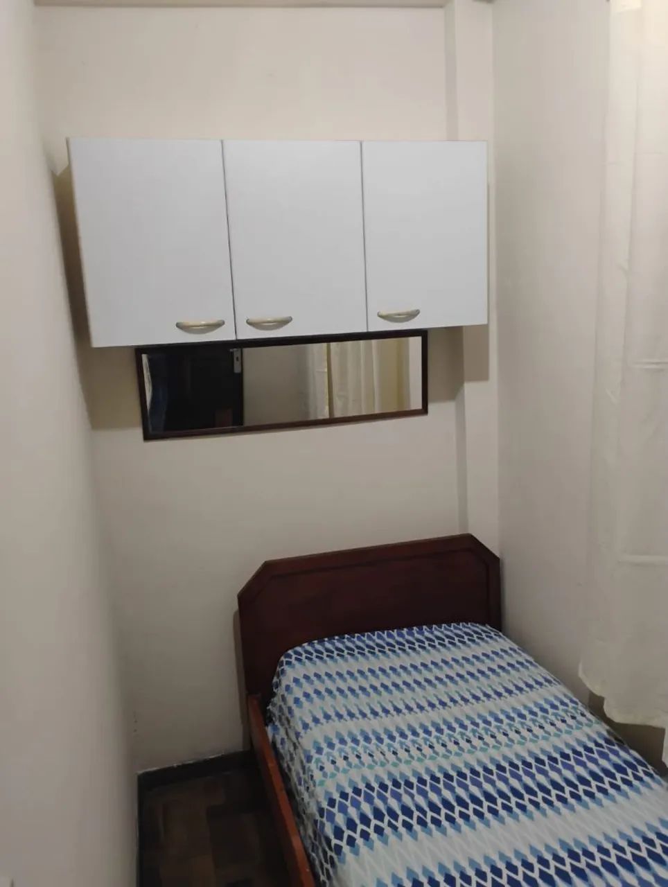 Quarto mulheres solteiras
