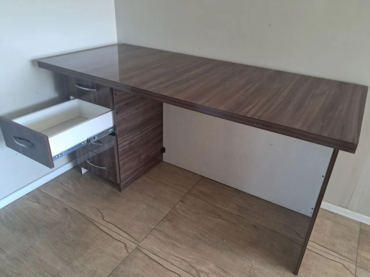 Escrivaninha, de primeira qualidade - Foto 5