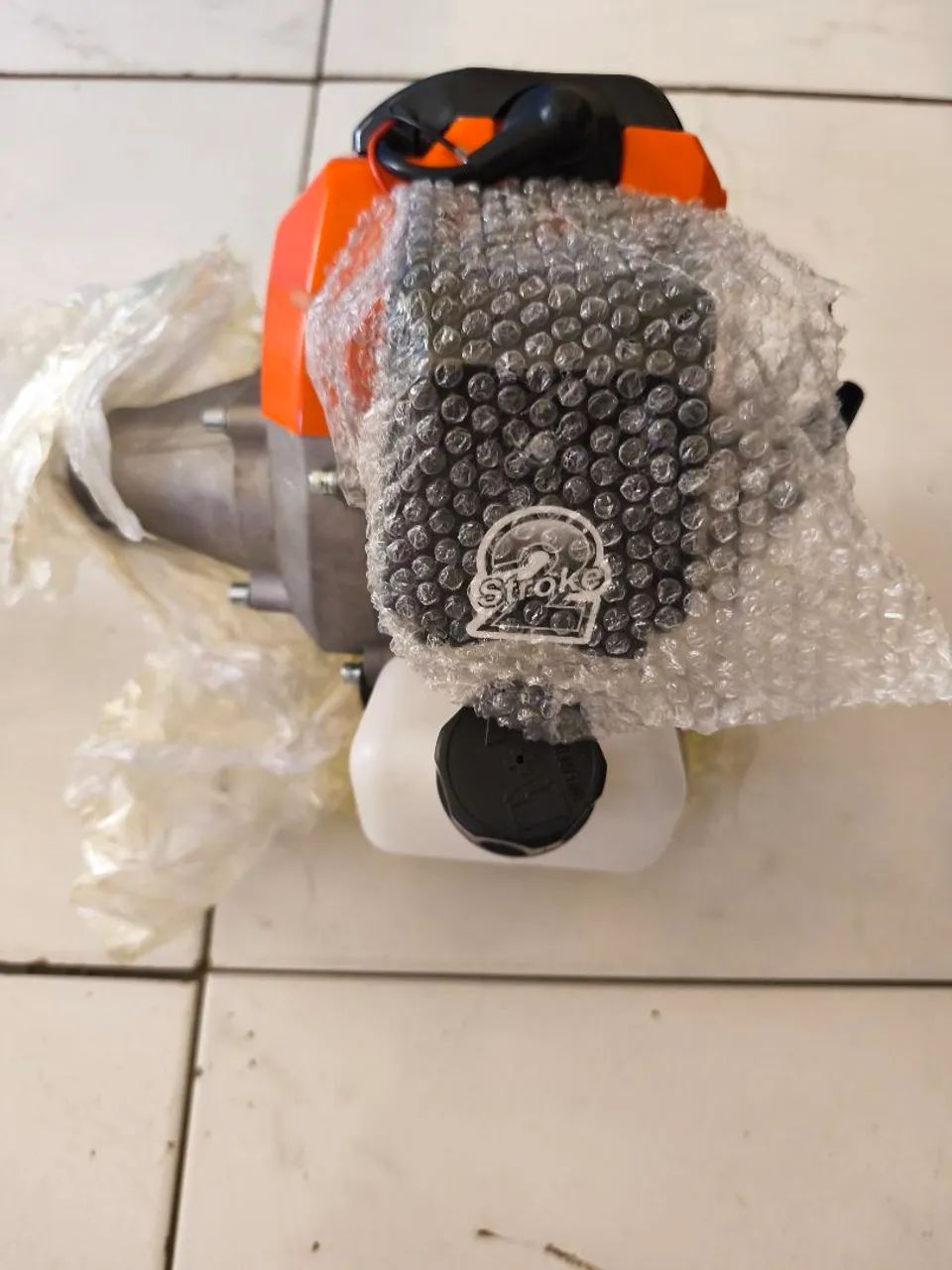 Roçadeira nova no plastico nunca usada 