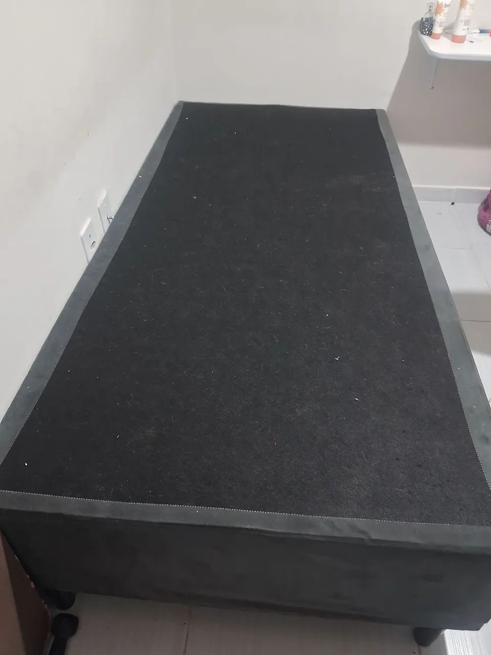 Vendo base cama Box solteiro 