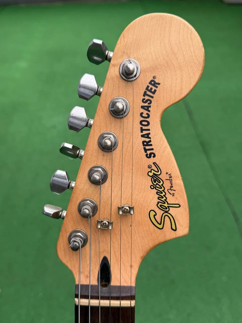 Guitarra Squier Deluxe Hot Rails Stratocaster - Foto 3
