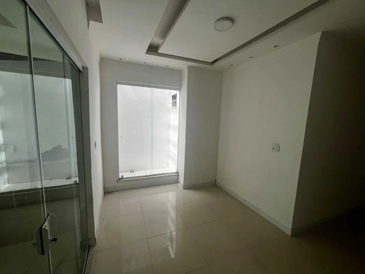Casa 3 Quartos com Suíte e Quintal - 120m² (ref: 1412) [9138]