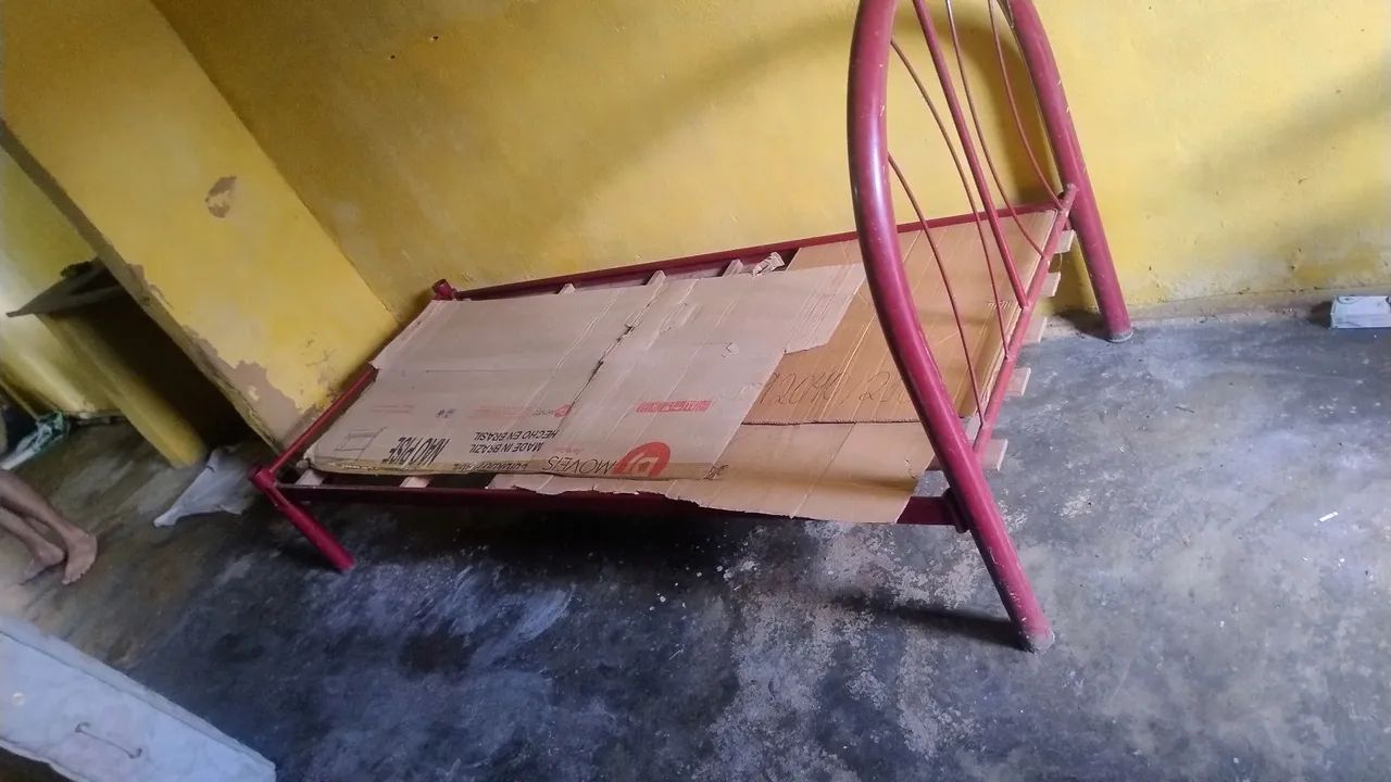 Cama de Ferro - Boa. Não a um ferrugem - Foto 4