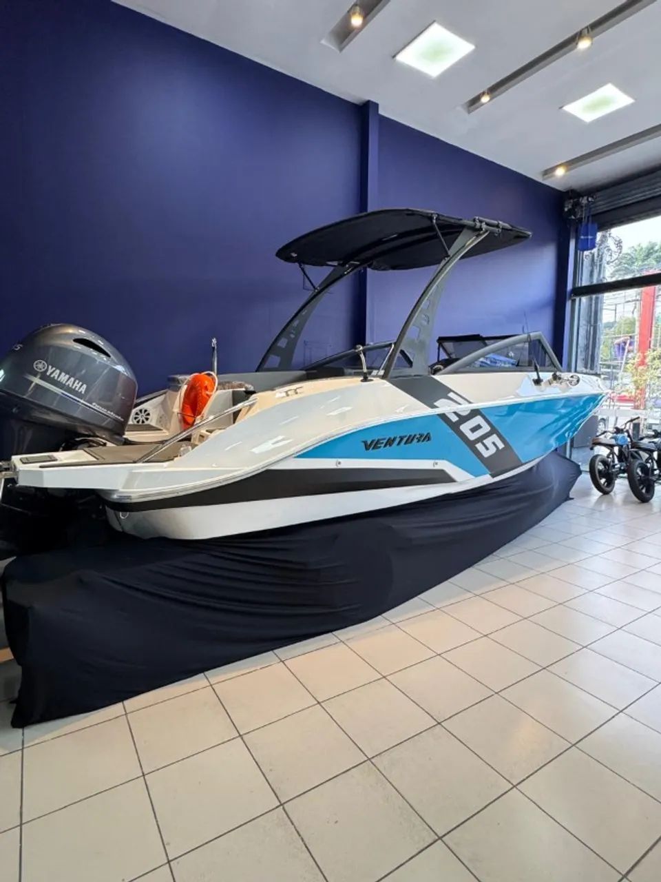 LANCHA VENTURA V205 SPORT - MOTOR YAMAHA 115 4 TEMPOS