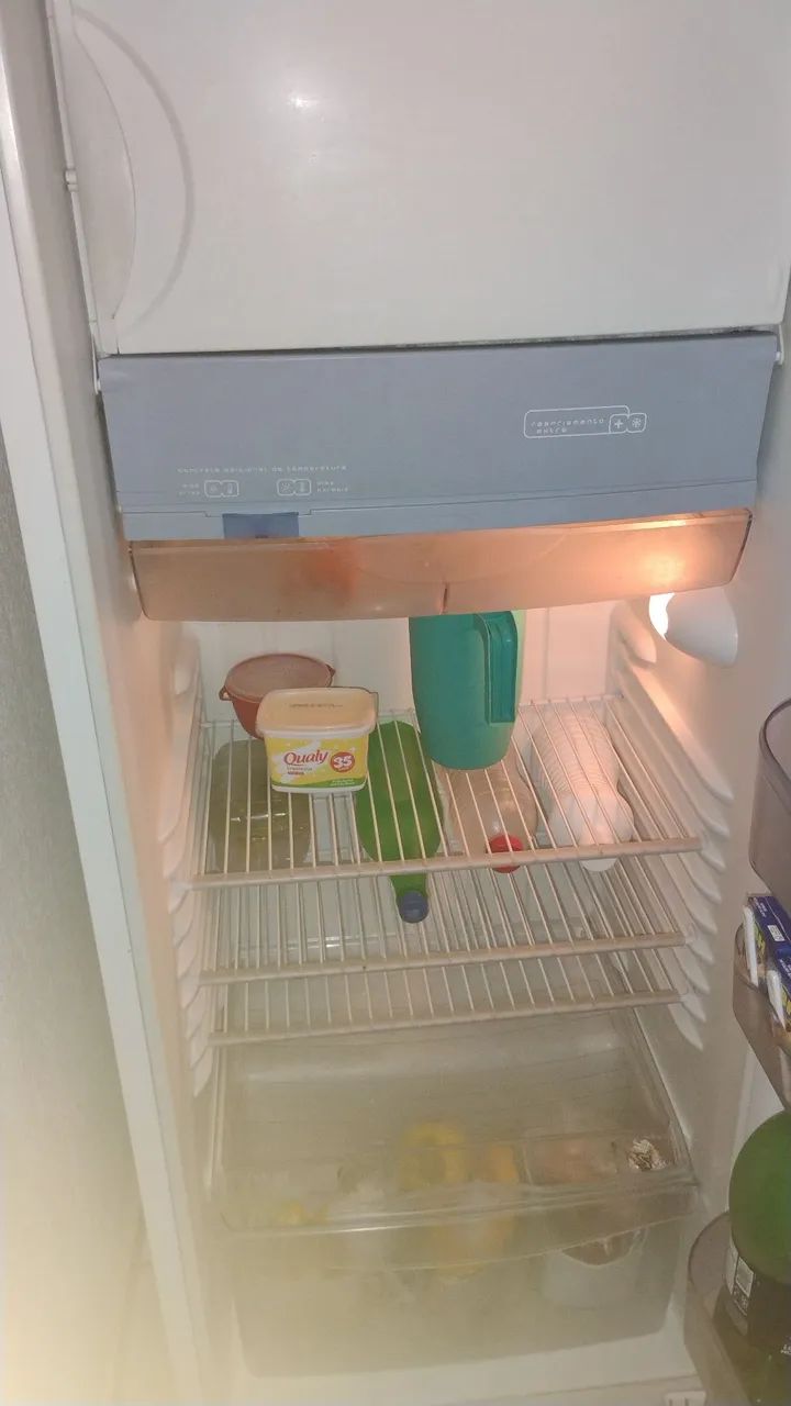 Vendo geladeira  - Foto 2
