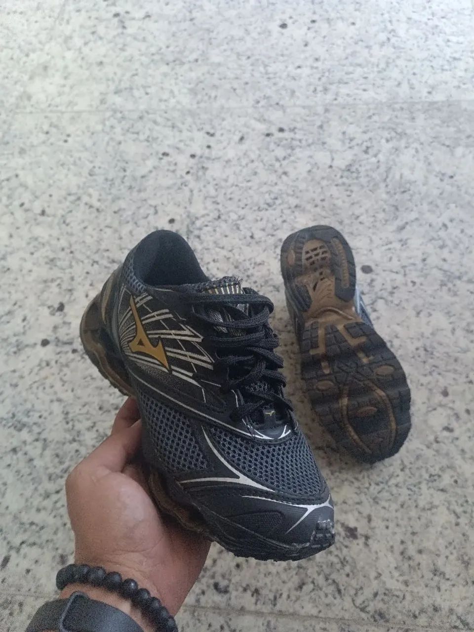 Tênis Mizuno Wave