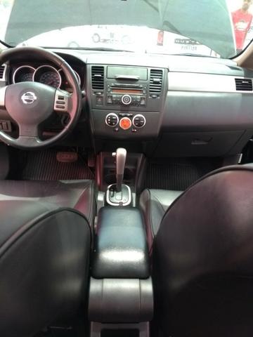 Nissan Tiida SL 1.8 2012/2013 Com Teto Solar Temos Golf Gol Palio Astra Polo Saveiro Civic - Foto 6