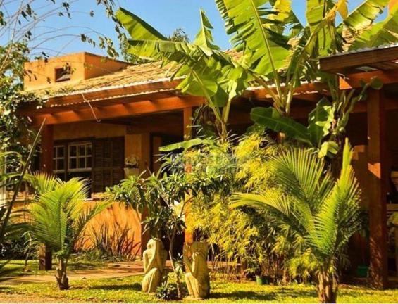 LINDA CASA ACONCHEGANTE, JUNTO A BEIRA MAR COM ESCRITURA E REGISTRO DE IMOVEIS!!!!