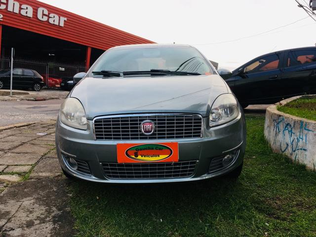 Fiat Linea Hlx 1.9 Manual 2010 - Foto 2