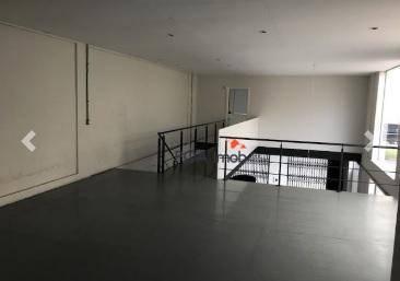 Conjunto comercial com 407 m² no Cristal