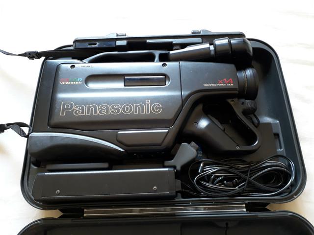 Filmadora Panasonic antiga