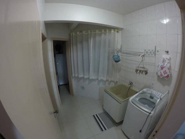 Lindo apartamento colado no mar de Meia Praia, 3 quartos - Foto 16